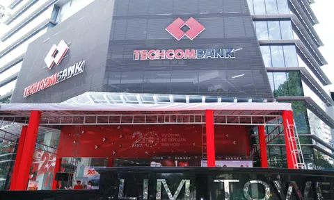 Biểu tượng trên đất vàng Sài Gòn của bộ đôi nhà băng tư nhân số 1 Việt Nam