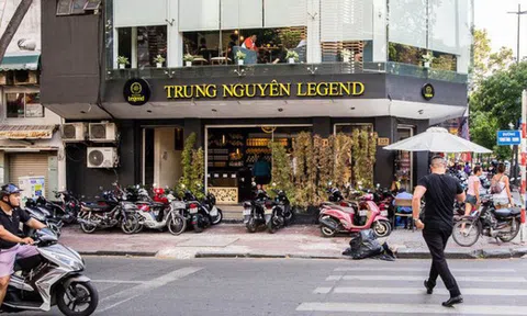 5.000 nhân viên Trung Nguyên viết tâm thư tố cáo bà Lê Hoàng Diệp Thảo “bịa đặt, phá hoại bằng thủ đoạn thâm độc”, làm tê liệt toàn bộ hoạt động sản xuất kinh doanh cũng như kìm hãm sự phát triển của Tập đoàn