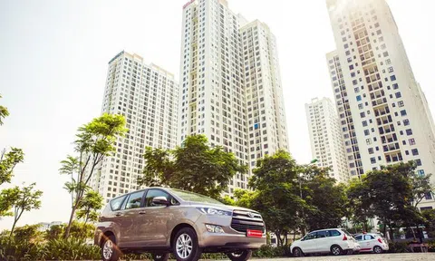 Toyota Innova giảm giá sốc, người Nhật 'đánh' nhau, người tiêu dùng Việt hưởng lợi