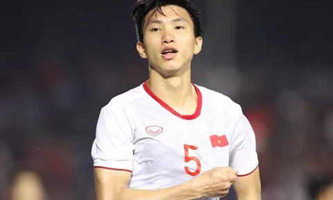 Bầu Hiển kể chuyện đi “xem giò” Đoàn Văn Hậu gần 10 năm trước