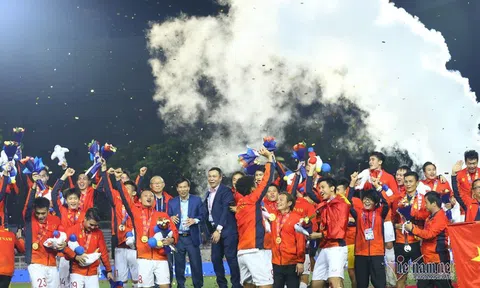 Vietnam Airlines sẽ dùng 'siêu máy bay' Boeing 787-10 đưa U22 Việt Nam về nước