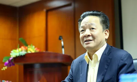 Bầu Hiển kiếm tiền thế nào?