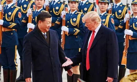 Cú chốt giờ chót, quân bài của TT Trump khiến Trung Quốc ngồi trên lửa