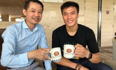 Người tặng xe sang trị giá 2,2 tỷ đồng cho thủ môn Bùi Tiến Dũng giàu cỡ nào?