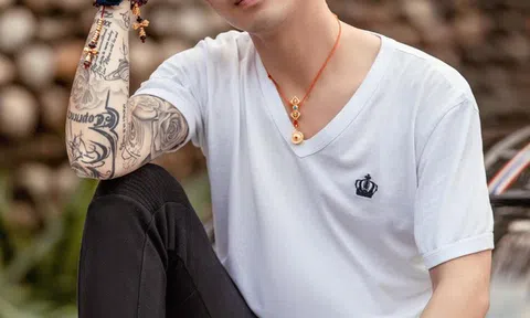 Người đẹp bí ẩn sở hữu nhiều đồng hồ tiền tỷ hơn Minh 'nhựa', Cường Đôla