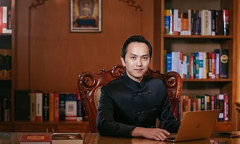 Ngắm vẻ đẹp "chất" như tài tử của doanh nhân Nguyễn Mạnh Hà