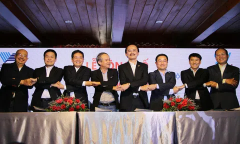 8 đại gia Việt đổ tiền làm bóng đá sinh viên