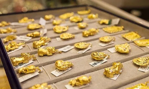 Người mua vàng lỗ cả triệu đồng ngày vía Thần Tài