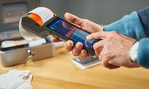 8 dấu hiệu cho thấy bạn chưa tiết kiệm đủ tiền