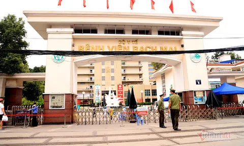 BV Bạch Mai 20 người dương tính, hơn 5.000 bệnh nhân về khắp tỉnh thành
