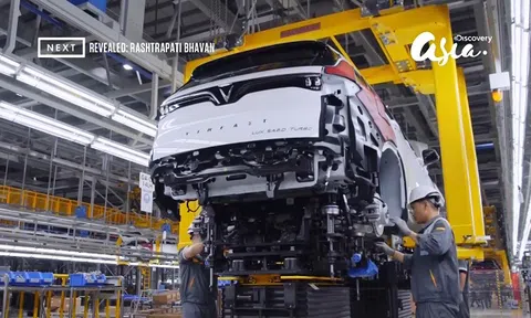 Kênh Discovery: "VinFast đứng trên vai những người khổng lồ"