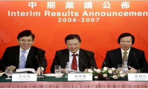 Cuộc chiến “huynh đệ tương tàn” trong dòng họ bất động sản lớn nhất Hong Kong