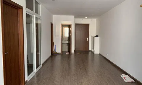 Có trong tay 1 tỷ đồng, vợ chồng trẻ tranh cãi nên mua đất hay mua chung cư?