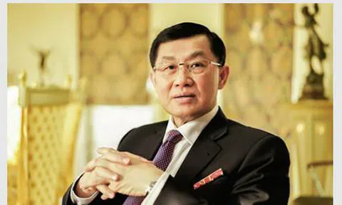 Buôn hàng hiệu lãi ít, dịch vụ sân bay mới thực sự là 'con gà đẻ trứng vàng' của ông Johnathan Hạnh Nguyễn