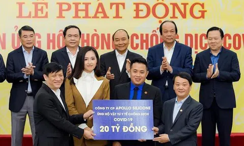 Mai Phương Thúy gặp Thủ tướng, đại diện trao 20 tỷ đồng chống dịch Covid-19