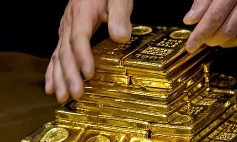 "Thị trường vàng đang có dấu hiệu bị làm giá"