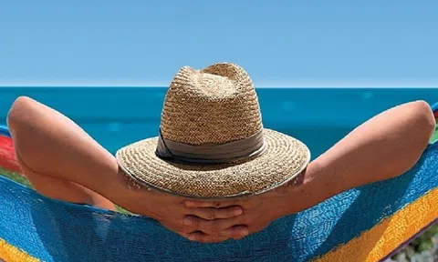 Nghỉ hưu sớm 'để sống hưởng thụ'