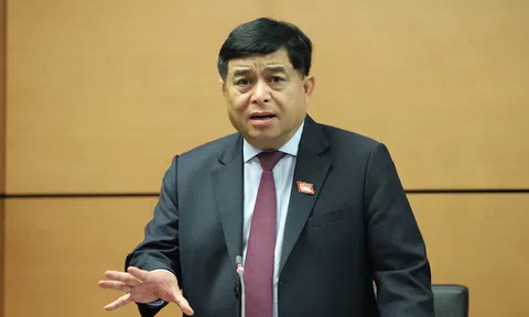 Bộ trưởng Bộ Kế hoạch - đầu tư âm tính với virus corona, cách ly 14 ngày