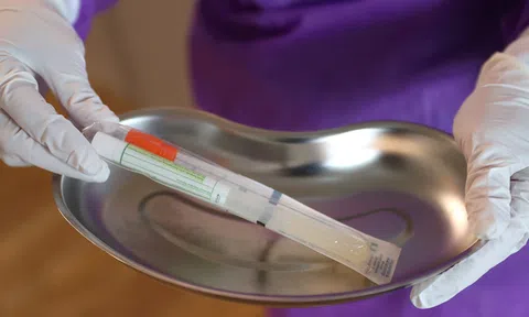 Anh phát hiện các bộ xét nghiệm đặt hàng có dính virus corona