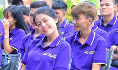 Trường đại học đầu tiên cho sinh viên nghỉ hết tháng 8