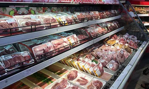 Gần 300 ngàn/kg thịt lợn, làm sao có thể chặn đà tăng giá