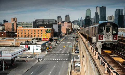 Một tháng Covid-19 'oanh tạc' kinh tế Mỹ