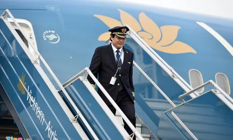 Hơn 10.000 nhân viên Vietnam Airlines phải ngừng việc không lương