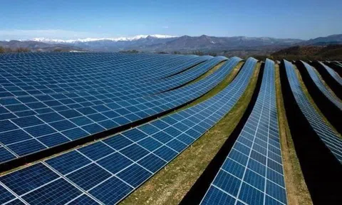 Doanh nghiệp bán dự án điện mặt trời cho Trung Quốc, Bộ Công Thương nói 'là hoạt động bình thường'