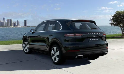 Đại gia Việt bán Porsche, Mercedes đổi lấy ô tô VinFast