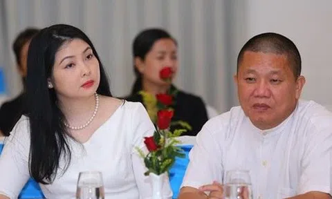 Vợ cũ ông Lê Phước Vũ muốn bán toàn bộ cổ phần ở Hoa Sen