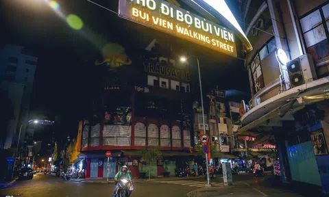 Phố Tây Bùi Viện vẫn đìu hiu sau khi hết cách ly xã hội