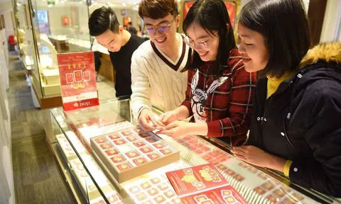 Giá vàng hôm nay 19/5: Tăng dựng đứng, vàng lên đỉnh mới