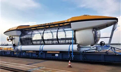 Nhiều người tò mò giá vé tham quan đáy biển bằng tàu ngầm của Vingroup