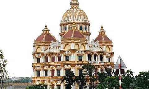 Xôn xao lâu đài "khủng" của đại gia Hưng Yên