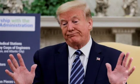 'Trung Quốc không cần ăn cắp dữ liệu vắcxin', ông Trump: 'Có gì mới không?'