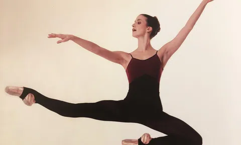 Cựu diễn viên ba-lê xây dựng công ty 300 triệu USD từ chiếc gương đặc biệt