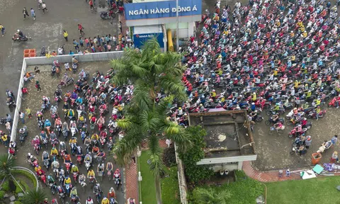 'Huê Phong, PouYuen cùng cực lắm mới giảm nhiều lao động đến vậy'