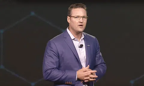 Elon Musk có đối thủ mới 'trẻ hơn, ngông hơn': 38 tuổi điều hành công ty xe tải điện, doanh thu là 0 nhưng cổ phiếu vẫn tăng vù vù, vốn hoá vượt cả Ford