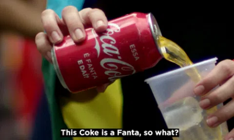 [Case study] Chỉ in thêm 1 câu slogan, tốn 0 đồng chi phí marketing, Coco-Cola tạo ra cú nổ truyền thông tại Brazil bằng cách nào?