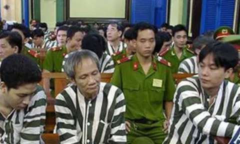 Kỳ 32: Cuộc vây bắt bí mật tuyệt đối, Năm Cam như... hổ giấy