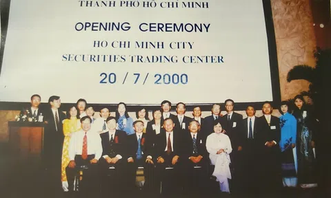 Những viên gạch đầu tiên của chứng khoán Việt Nam