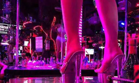 Đề xuất mở "phố đèn đỏ" tại Đà Nẵng