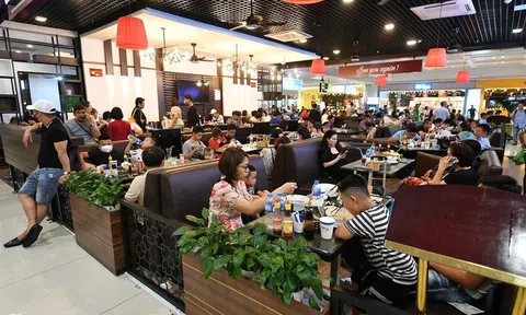 Chiếc bánh mỳ ở sân bay