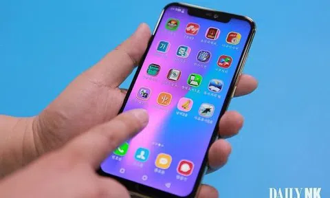 Cận cảnh smartphone của Triều Tiên được ví sánh ngang iPhone