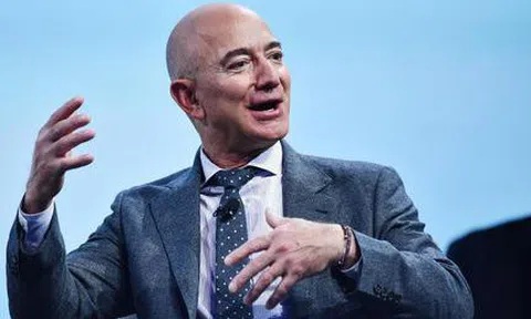 Nếu phải đưa ra quyết định quan trọng, hãy nghe theo Jeff Bezos : 'Đừng làm theo lý trí'