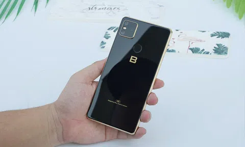 Điện thoại Bphone bị tố có dấu hiệu đánh cắp thông tin người dùng