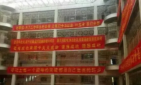 Bên trong trường chuyên khắc nghiệt hàng đầu Trung Quốc: Học 15 tiếng/ngày, phải xây rào chắn ngăn học sinh tự tử