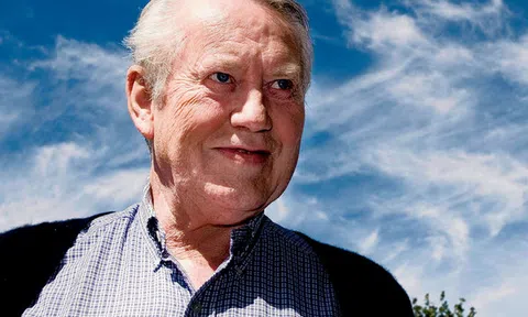 Chuck Feeney, vị tỷ phú có tấm lòng Bồ Tát với phương châm 'Cho đi tất cả' và biệt danh 'James Bonds từ thiện'