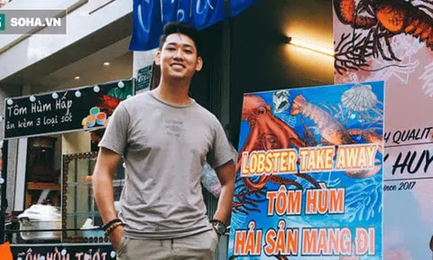 Bỏ việc nghìn đô/tháng tại sân bay để đi bán tôm hùm vỉa hè, chàng trai khoe từng thu về 50 triệu/ngày