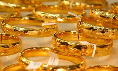 Giá vàng hôm nay 12/11: Thêm 1 cú sốc, giá rơi tự do